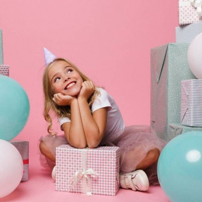 Πασχαλινή λαμπάδα: Πώς μία κούκλα Barbie θα αναδείξει τον δημιουργικό εαυτό της βαφτιστήρας σας!