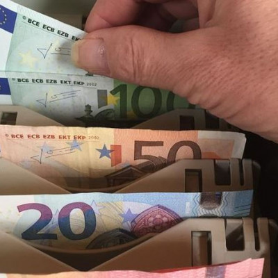 Δώρο Πάσχα, έκτακτο επίδομα, μισθοί, συντάξεις: Μπαράζ πληρωμών τη Μεγάλη Εβδομάδα