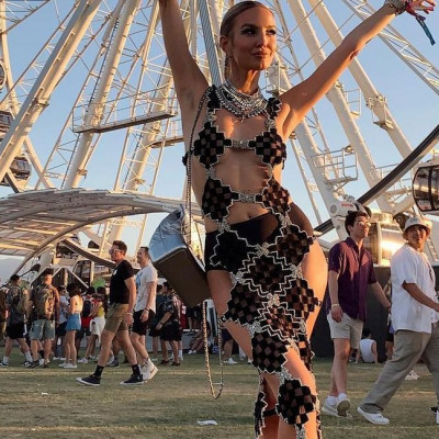 Coachella 2022: Τα πιο εντυπωσιακά looks από το πιο colorful μουσικό φεστιβάλ του κόσμου