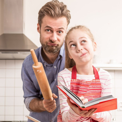 Συνταγή για πασχαλινά κουλουράκια με λάδι και βανίλια (vid)