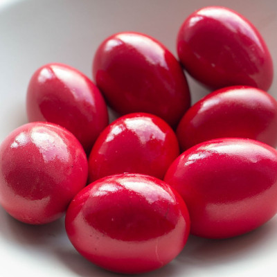 Πώς να βάψω αυγά: 5 διαφορετικοί τρόποι για να βάψετε τα αυγά σας