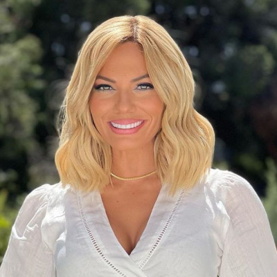 Η Ιωάννα Μαλέσκου σε καλοκαιρινό mood με total white