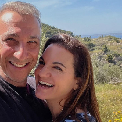 Η Όλγα Κεφαλογιάννη γιορτάζει την πρώτη επέτειο του γάμου της και την αφιερώνει στα παιδιά της