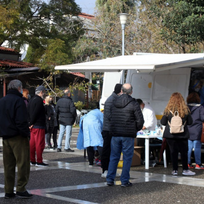 Rapid Test: Τι αλλάζει για τους μη εμβολιασμένους εργαζόμενους στον ιδιωτικό τομέα