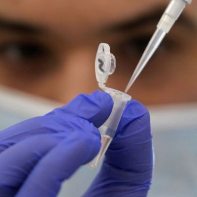 Νέες μεταλλάξεις: Πόσο ανησυχούν τους επιστήμονες - Οι ειδικοί απαντούν στο Newsbomb.gr