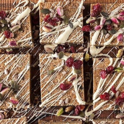 Άκης Πετρετζίκης: Μπάρες με ξηρούς καρπούς