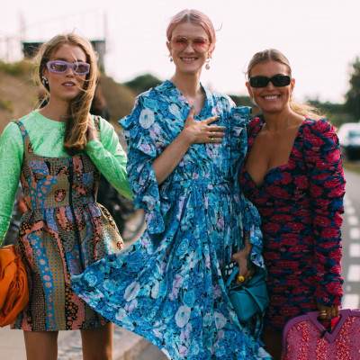 Οδηγός αγοράς: Τα πιο stylish φορέματα για να ανανεώσεις το καθημερινό look του γραφείου