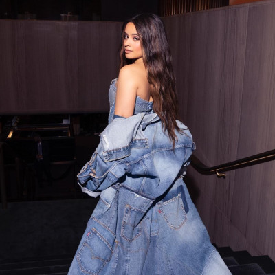 Camila Cabello και Selena Gomez σε μια συζήτηση για το άγχος που θα σε κάνει να ταυτιστείς