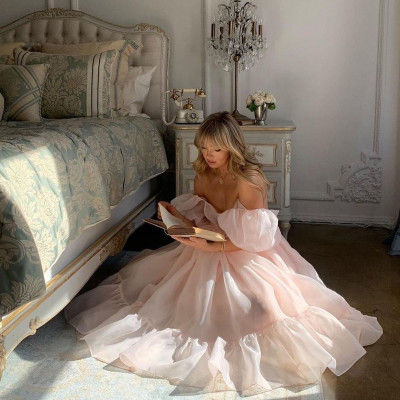 Balletcore: To ballerina style είναι η νέα τάση που θα βλέπεις συνέχεια στο feed σου