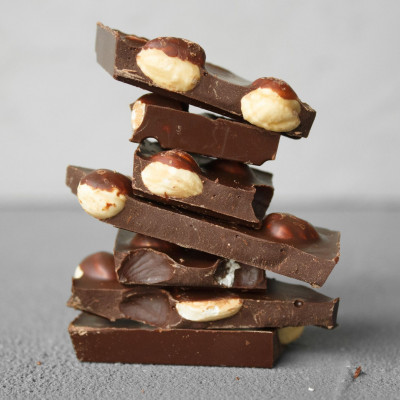 Φτιάξε τα πιο νόστιμα σπιτικά σοκολατάκια με 3 μόνο υλικά