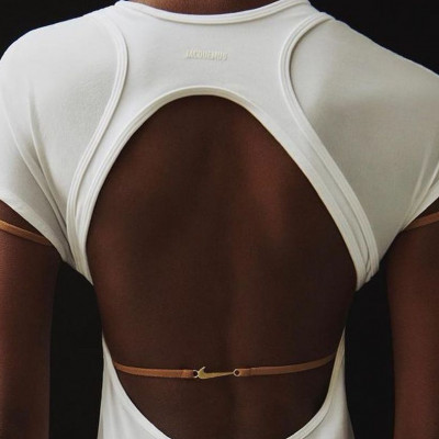 Πήραμε μια γεύση από τη νέα Jacquemus x Nike collection που θα επαναπροσδιορίσει το athleisure style