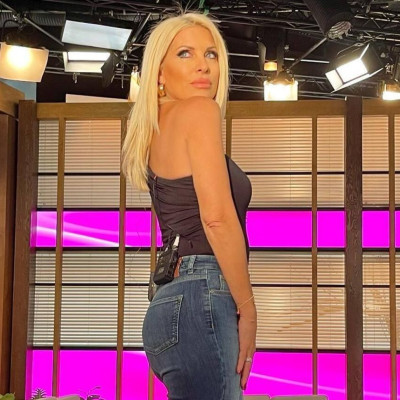 Ελένη Μενεγάκη: Η περιπέτεια πριν την έναρξη της εκπομπής και η βραδιά με τον Μάκη της