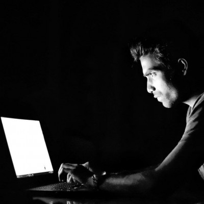 Eξαπατούν πολίτες με fake μηνύματα με το λογότυπο της Ελληνικής Αστυνομίας