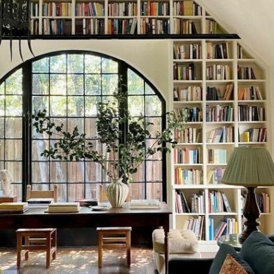 Δώσε κομψότητα στον χώρο σου διακοσμώντας τον με βιβλία- 11 ιδέες για να εμπνευστείς