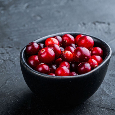 Κράνμπερι: Σε ποια ποσότητα βελτιώνουν τη μνήμη και απομακρύνουν τον κίνδυνο άνοιας