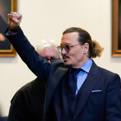 Αποθέωση του Johnny Depp από το Twitter και τους Έλληνες celebs μετά την απόφαση για την Amber Heard