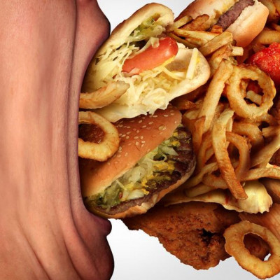 Οι 13 πιο εθιστικές ανθυγιεινές τροφές – Πώς θα καταλάβετε αν είστε εθισμένοι