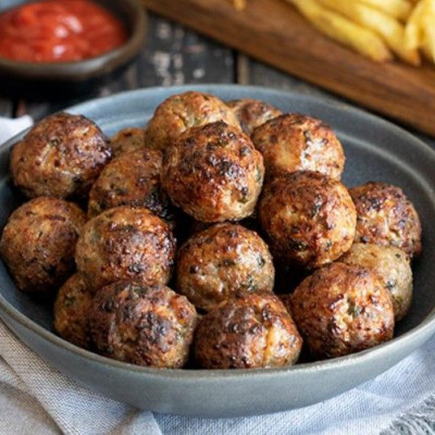 Άκης Πετρετζίκης: Κεφτεδάκια φούρνου