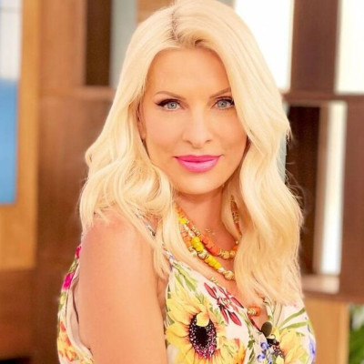 Ελένη Μενεγάκη: Άνοιξε το... σεντούκι των αναμνήσεων και μοιράζεται φωτό του παρελθόντος!