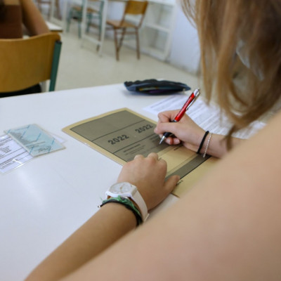 Πανελλήνιες 2022: Δες εδώ τις απαντήσεις σε Αρχαία, Μαθηματικά και Βιολογία