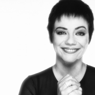 Μαλβίνα Κάραλη: «Όταν ζηλεύω γίνομαι έξυπνη. Και όταν γίνομαι έξυπνη, τα καταστρέφω όλα»