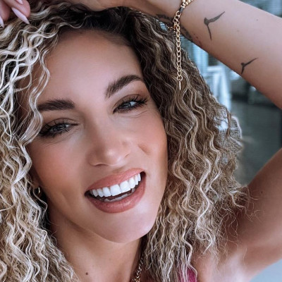 Το μυστικό για να αποκτήσεις mermaid hair σαν της Αθηνάς Οικονομάκου