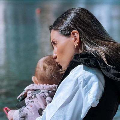 Αθηνά Οικονομάκου: Το φωτογραφικό άλμπουμ από τα πρώτα γενέθλια της μικρής Σιέννα- Οι απίθανες φωτό!