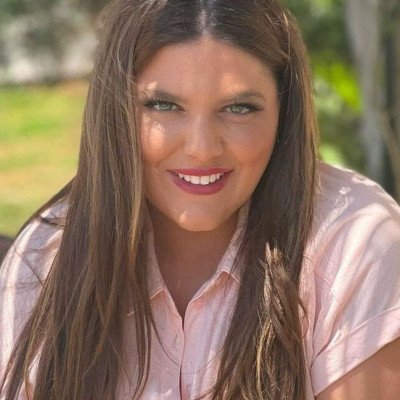 Δανάη Μπάρκα: Η νέα φωτό από την παραλία -Το κατακόκκινο μαγιό και το μήνυμα «καταπέλτης»