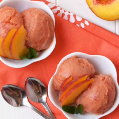 Το πιο γρήγορο και δροσερό σορμπέ ροδάκινο