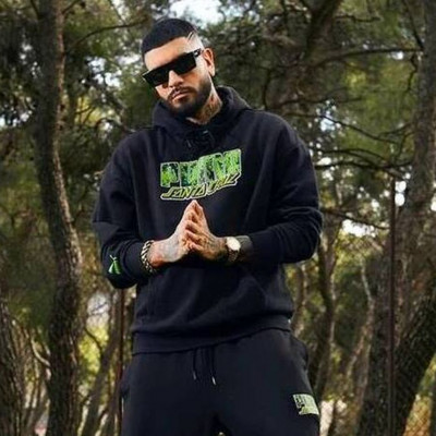 Ο Snik κατέγραψε σε βίντεο τη στιγμή που η Τροχαία τού κόβει κλήση για υπερβολική ταχύτητα!