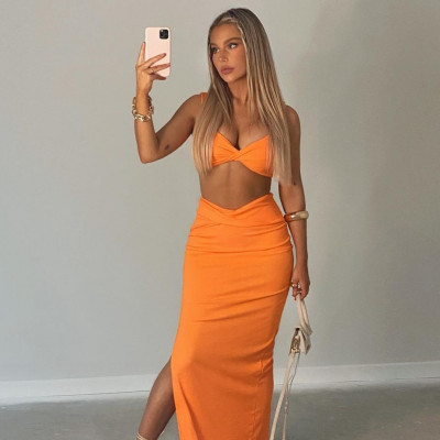 Το πορτοκαλί είναι το απόλυτο color trend του καλοκαιριού - 10 outfits Inspo για να το φορέσεις