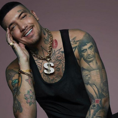 Snik-Γιώτα Ιωαννίδου: Η καλλονή που του έκλεψε την καρδιά