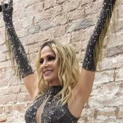 Η εκθαμβωτική εμφάνιση της Άννας Βίσση στη Βενετία με δημιουργία του Βρεττού Βρεττάκου!