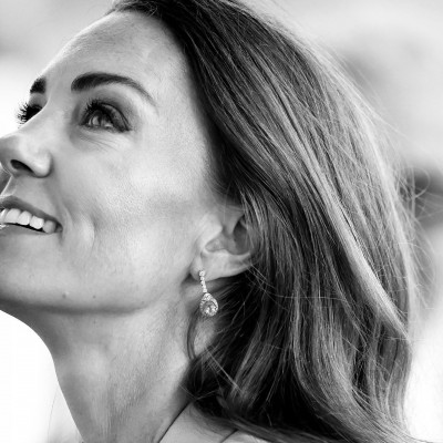 Είναι ιδέα μας ή μήπως η Kate Middleton είναι ίδια με τη μαμά της όσο μεγαλώνει