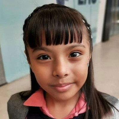 Adhara Pérez: Η 10χρονη που έχει υψηλότερο IQ από τον Einstein και τον Hawking