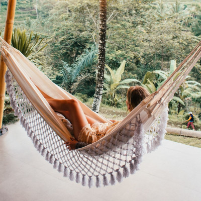 9 κωμικές ταινίες για να δεις όσο πίνεις τσάι με λεμόνι στο μπαλκόνι