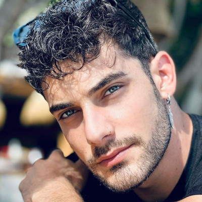 Rafael Kas: Η αποκάλυψη για το πραγματικό όνομά του και τη δυσκολία στην προφορά