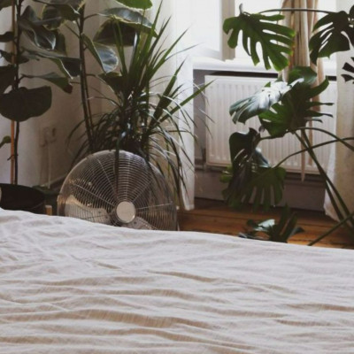 Αυτό το κόλπο θα σας βοηθήσει να κοιμηθείτε καλύτερα στη ζέστη του καλοκαιριού