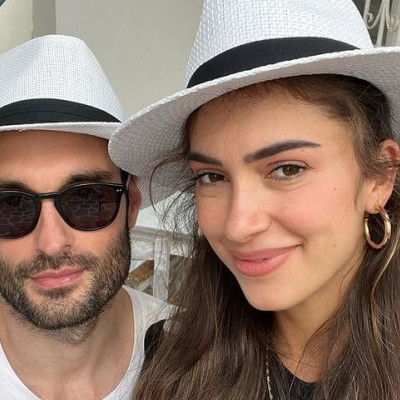 Άννα Πρέλεβιτς - Νικήτας Νομικός: Ρομαντικό ταξίδι για δύο στις Κυκλάδες μετά τον αρραβώνα