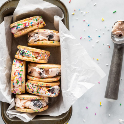 Έξι νόστιμα (και εύκολα!) παγωτά που μπορείτε να φτιάξετε