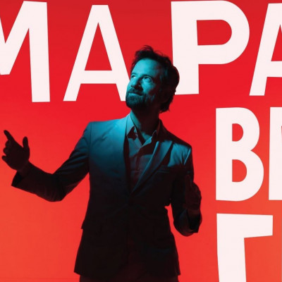 Ο Κωστής Μαραβέγιας στο Βεάκειο Θέατρο Πειραιά