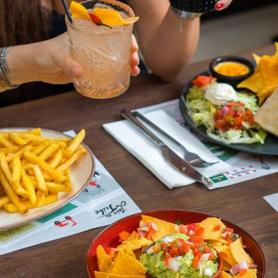 Οι Golden Foodies στο TGI Fridays: Ένα εστιατόριο με εξαιρετικούς συνδυασμούς γεύσεων