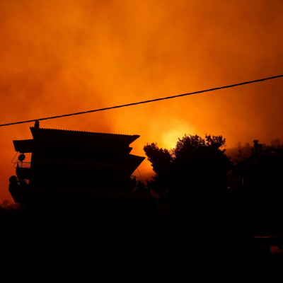 Φωτιές: Δεν ξέρεις πώς να βοηθήσεις με ασφάλεια; Αυτή η λίστα θα σε κατατοπίσει