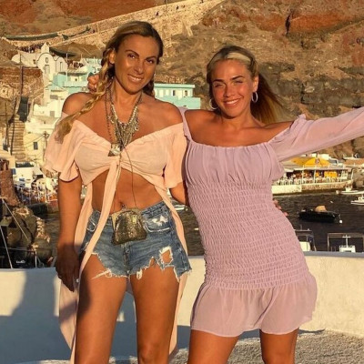 Ζώζα Μεταξά: Αυτός είναι ο σύντροφός της, με τον οποίο μετρούν χρόνια σχέσης- Οι κοινές τους φωτό!