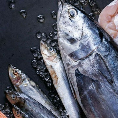 Πώς να επιλέγετε υγιεινά οστρακοειδή και ψάρια