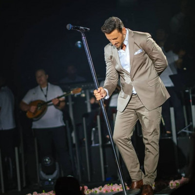 Από τα γήπεδα στην αγκαλιά του Νίκου Βέρτη – Δείτε την εντυπωσιακή σύντροφό του (photos)