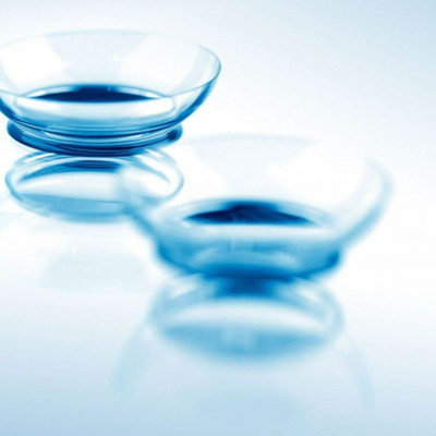 Φοράτε φακούς επαφής; Θα μπορούσατε να αντιμετωπίσετε απώλεια όρασης, σύμφωνα με μελέτη