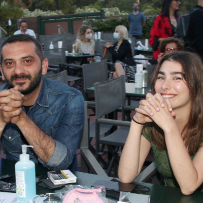 Η Χρύσα Μιχαλοπούλου ποζάρει χωρίς ίχνος μακιγιάζ σε προχωρημένη εγκυμοσύνη