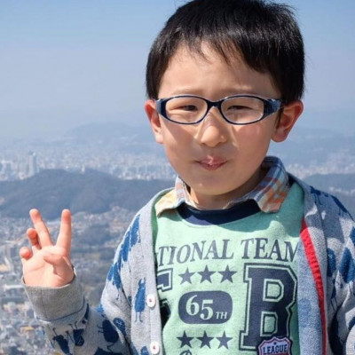 Πεντάχρονο αγόρι έπαιξε στα ντραμς το «Baby Shark» και έγινε viral – Εντυπωσίασε τους πάντες