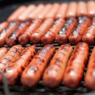 Πώς η κατανάλωση του επεξεργασμένου κρέατος έχει άμεση σχέση με τον καρκίνο του παχέος εντέρου